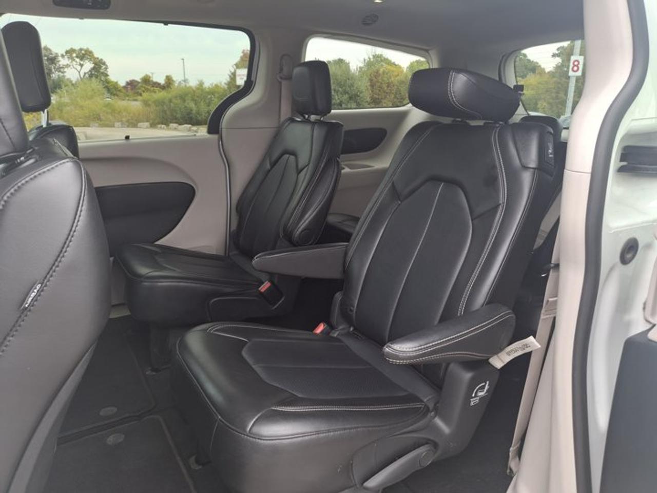 2024 Chrysler Pacifica Touring-L | Leather | Adaptive Cruise | Power Sliding Doors + Hatch | Heated Wheel + Seats and More! Photo