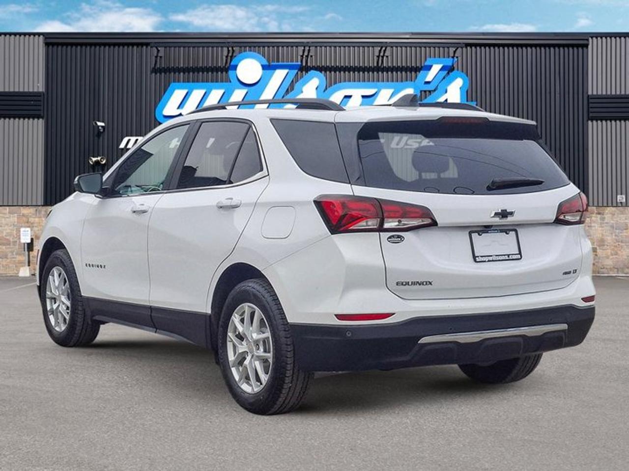 2022 Chevrolet Equinox LT AWD | Pano Roof | Navi | Heated Seats + Steering | Adaptive Cruise | Power Liftgate | and More ! Photo