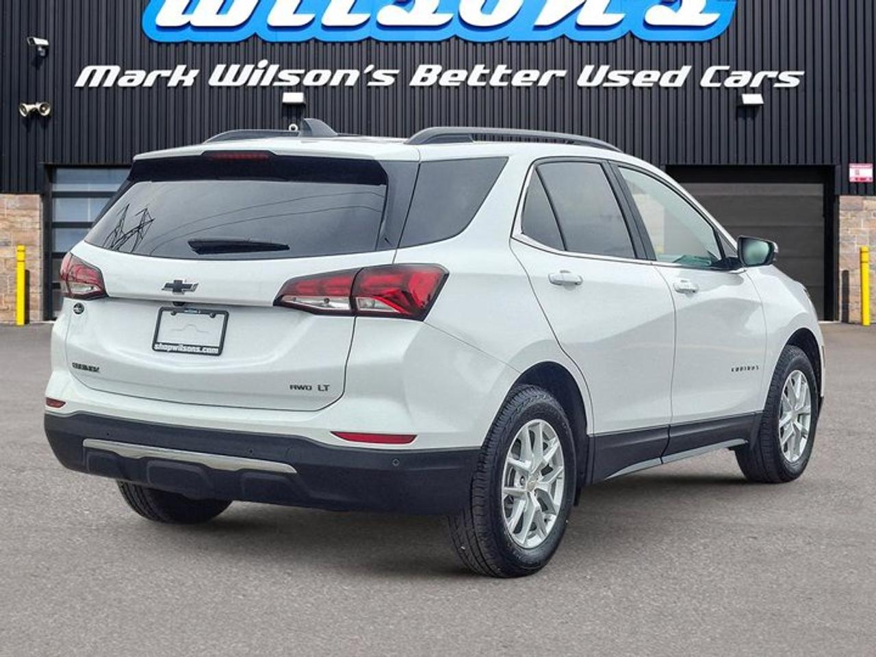 2022 Chevrolet Equinox LT AWD | Pano Roof | Navi | Heated Seats + Steering | Adaptive Cruise | Power Liftgate | and More ! Photo4
