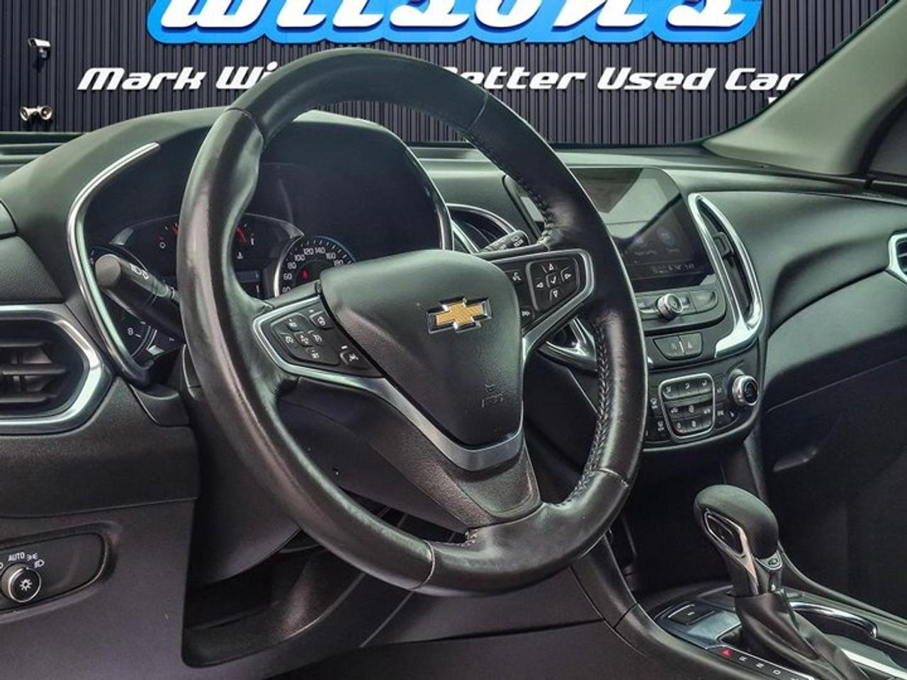 2022 Chevrolet Equinox LT AWD | Pano Roof | Navi | Heated Seats + Steering | Adaptive Cruise | Power Liftgate | and More ! Photo