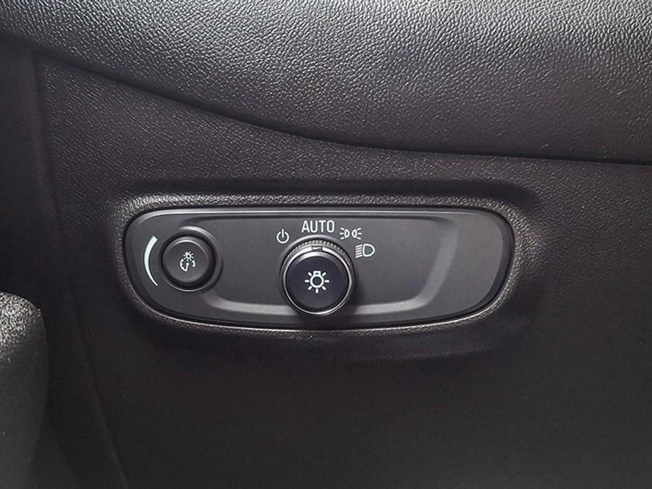 2022 Chevrolet Equinox LT AWD | Pano Roof | Navi | Heated Seats + Steering | Adaptive Cruise | Power Liftgate | and More ! Photo