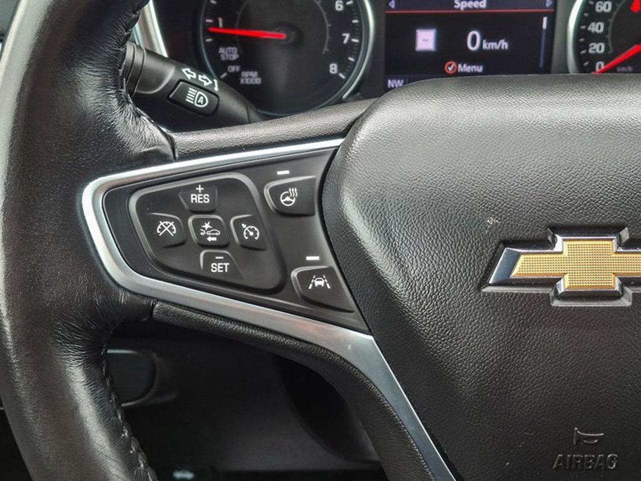 2022 Chevrolet Equinox LT AWD | Pano Roof | Navi | Heated Seats + Steering | Adaptive Cruise | Power Liftgate | and More ! Photo