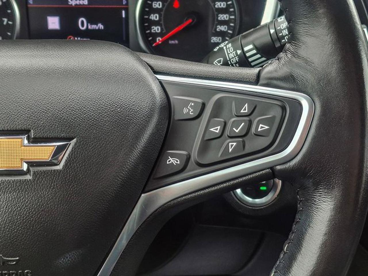 2022 Chevrolet Equinox LT AWD | Pano Roof | Navi | Heated Seats + Steering | Adaptive Cruise | Power Liftgate | and More ! Photo