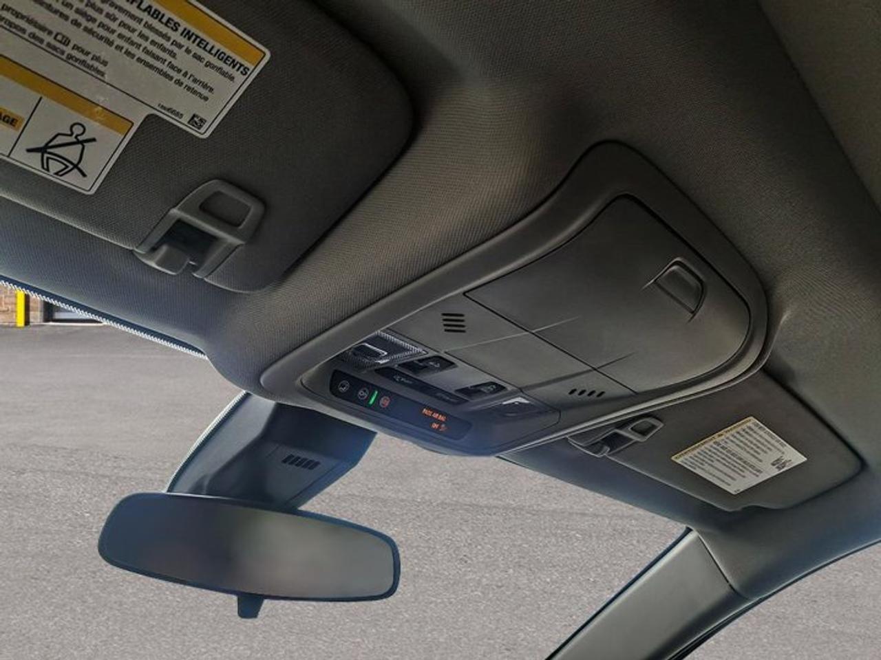 2022 Chevrolet Equinox LT AWD | Pano Roof | Navi | Heated Seats + Steering | Adaptive Cruise | Power Liftgate | and More ! Photo