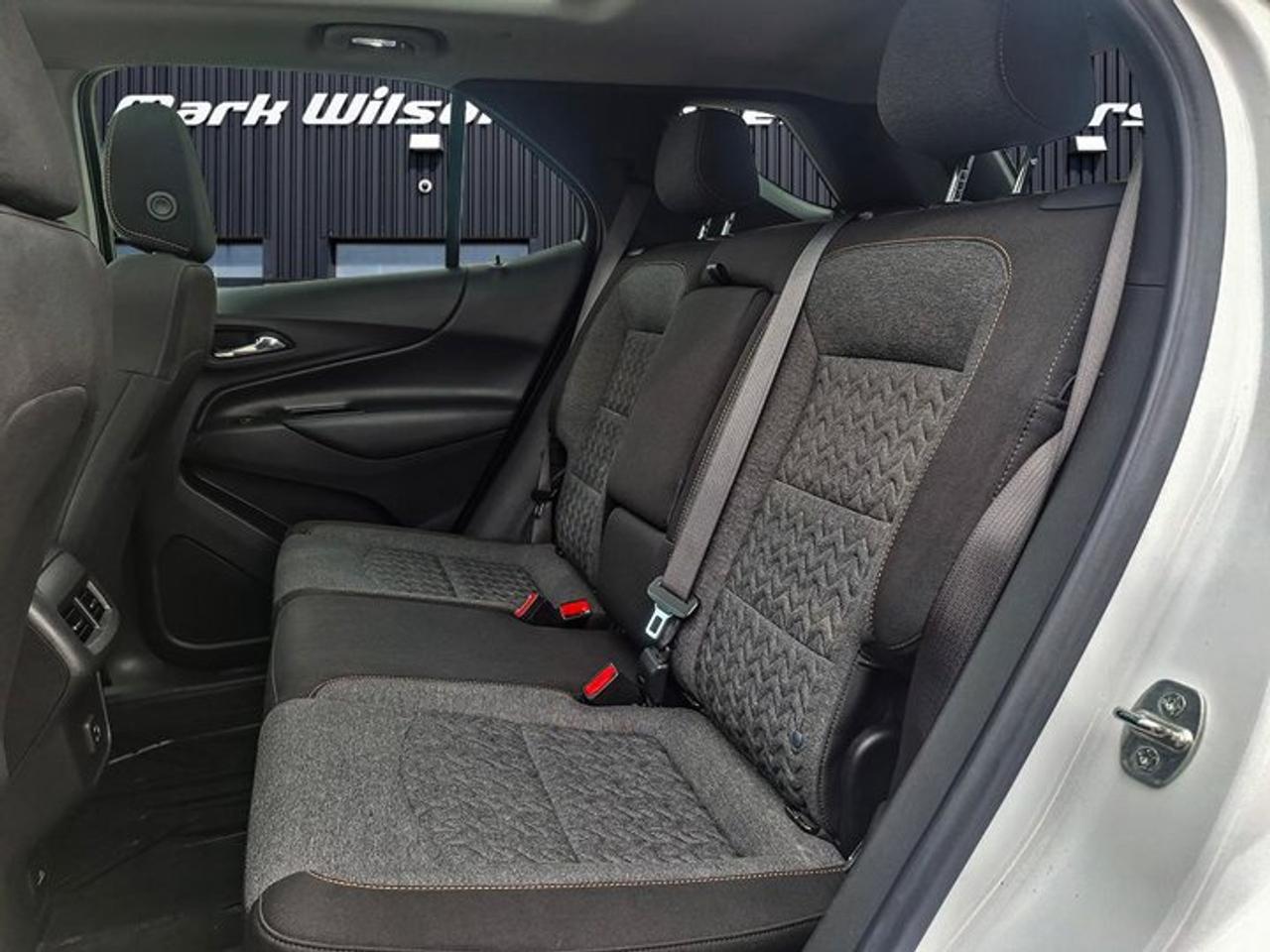 2022 Chevrolet Equinox LT AWD | Pano Roof | Navi | Heated Seats + Steering | Adaptive Cruise | Power Liftgate | and More ! Photo