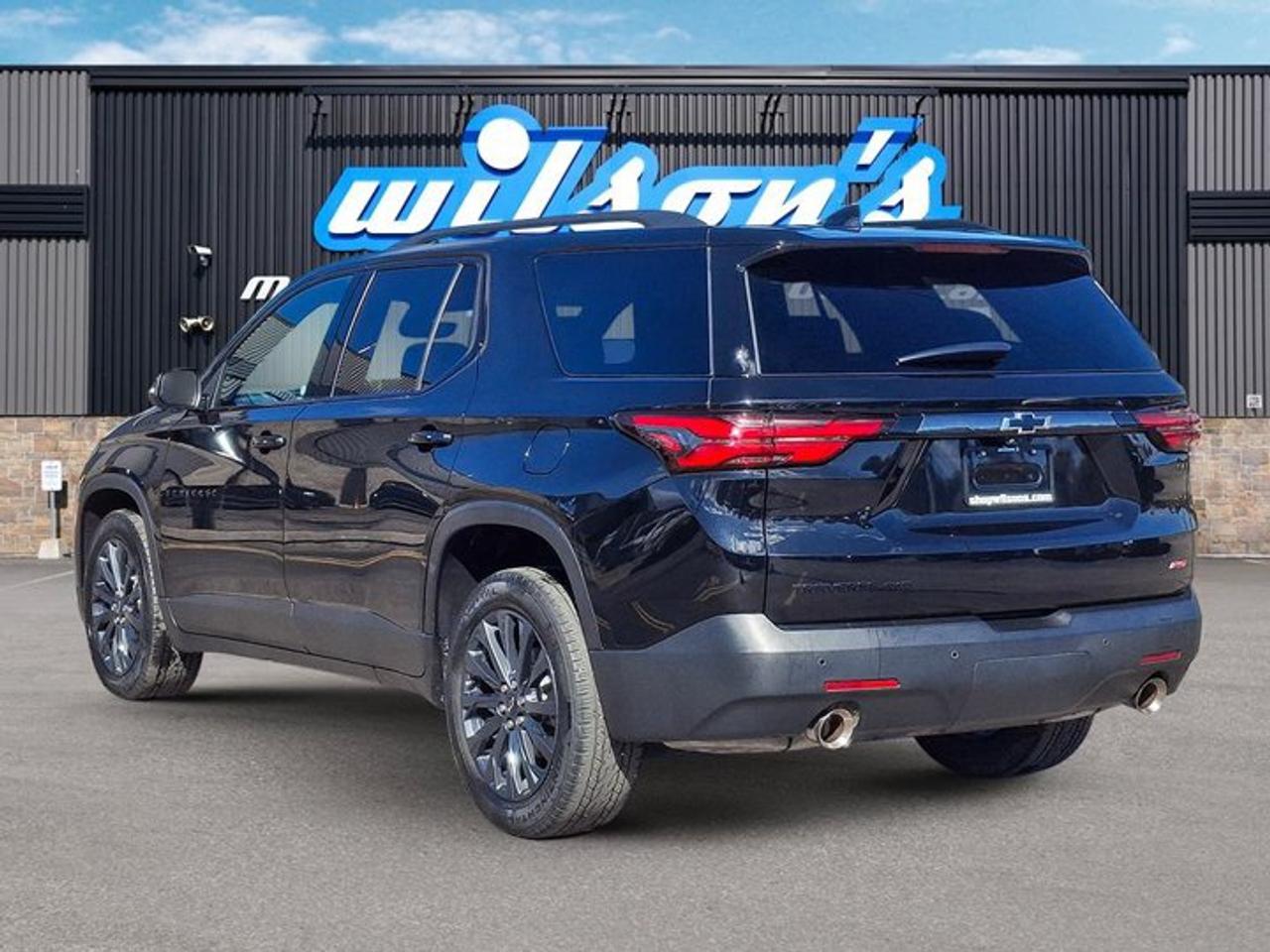 2022 Chevrolet Traverse RS AWD | Leather | Pano Roof | Nav | 360 Camera | Adaptive Cruise | Heated Wheel + Seats | and More! Photo