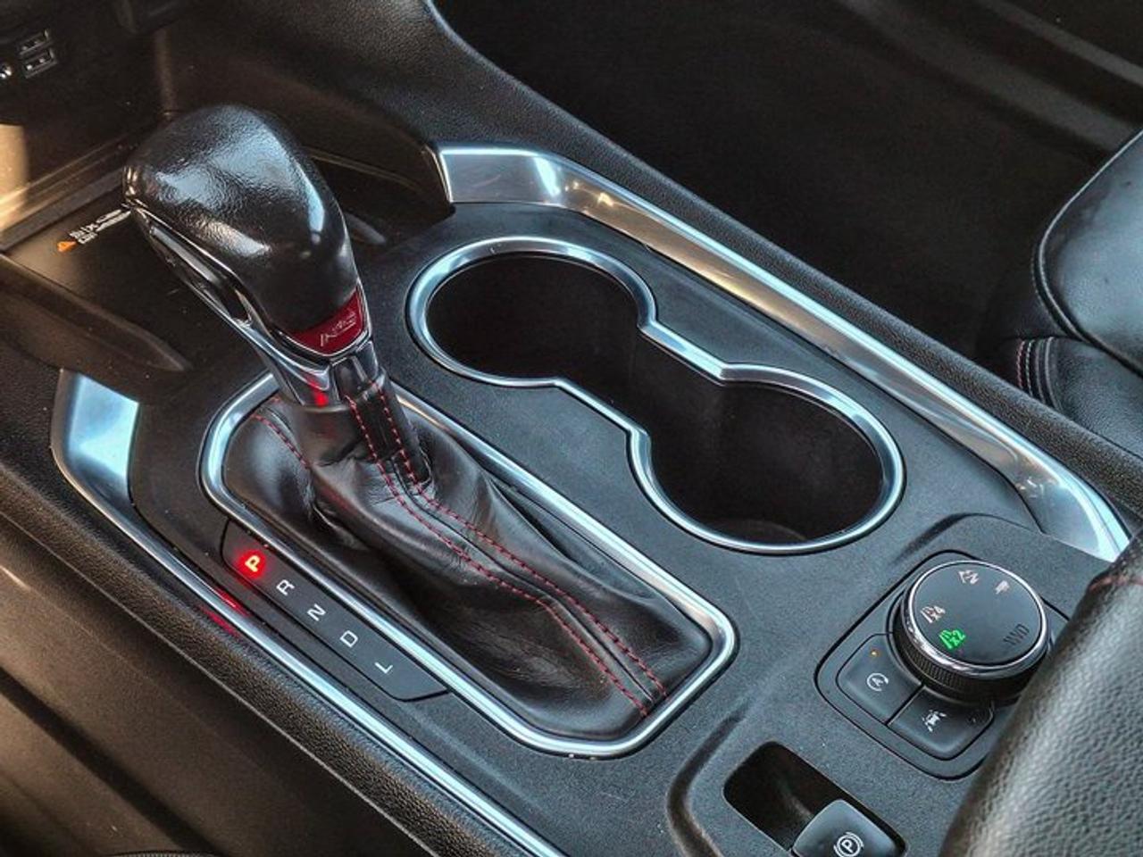 2022 Chevrolet Traverse RS AWD | Leather | Pano Roof | Nav | 360 Camera | Adaptive Cruise | Heated Wheel + Seats | and More! Photo