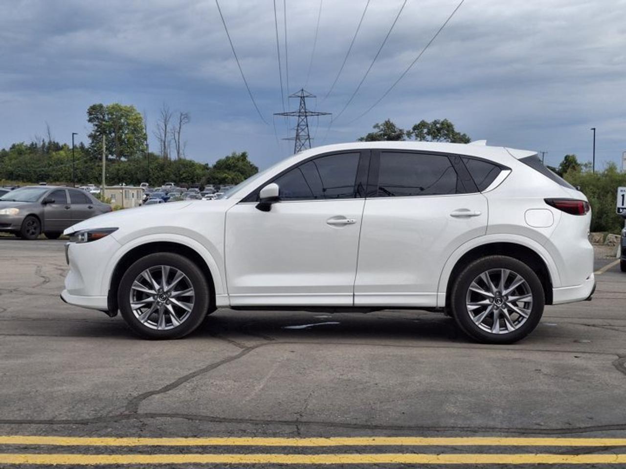 2024 Mazda CX-5 GT AWD | Leather | Sunroof | Heated + Cooled Seats | Heated Steering | Bose Audio | and More ! Photo5