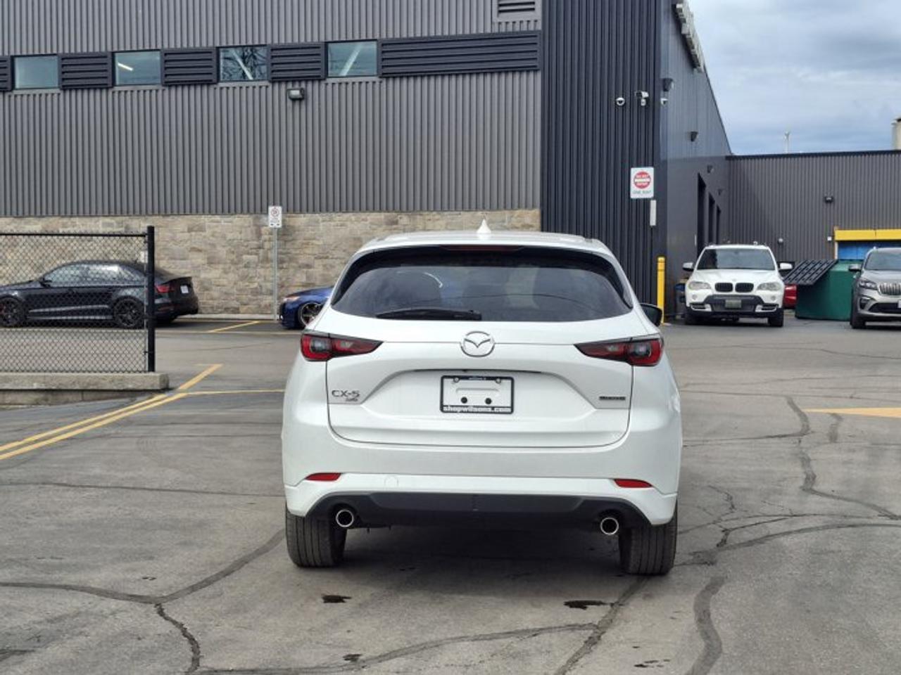 2024 Mazda CX-5 GT AWD | Leather | Sunroof | Heated + Cooled Seats | Heated Steering | Bose Audio | and More ! Photo