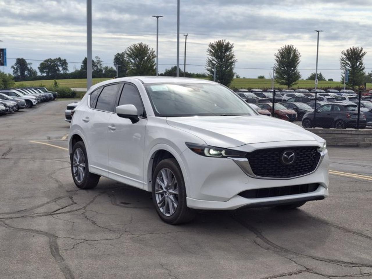 2024 Mazda CX-5 GT AWD | Leather | Sunroof | Heated + Cooled Seats | Heated Steering | Bose Audio | and More ! Photo
