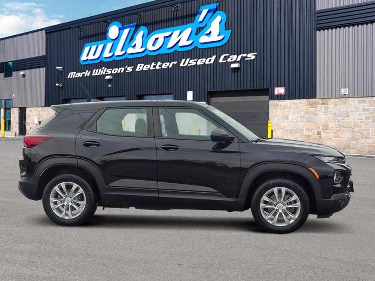 2023 Chevrolet TrailBlazer LS | Air Conditioning | Lane Keep Assist | Reverse Camera | Apple Carplay + Android Auto | and More! Photo