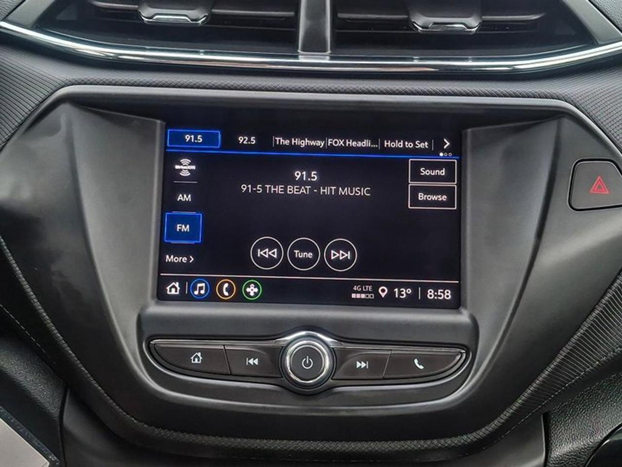 2023 Chevrolet TrailBlazer LS | Air Conditioning | Lane Keep Assist | Reverse Camera | Apple Carplay + Android Auto | and More! Photo