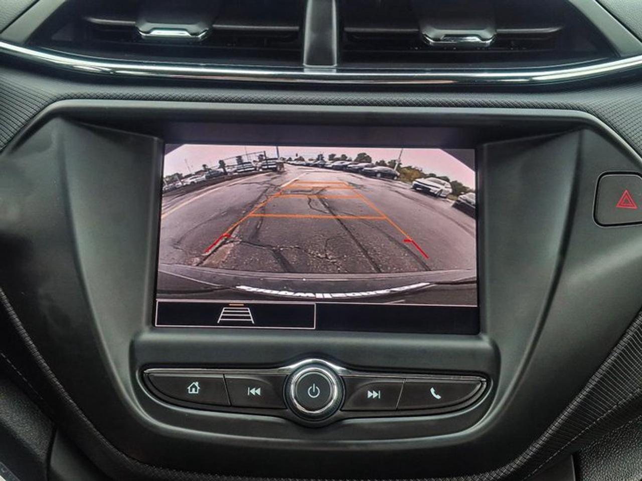 2023 Chevrolet TrailBlazer LS | Air Conditioning | Lane Keep Assist | Reverse Camera | Apple Carplay + Android Auto | and More! Photo