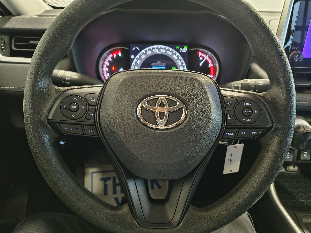 2023 Toyota RAV4 LE Photo0