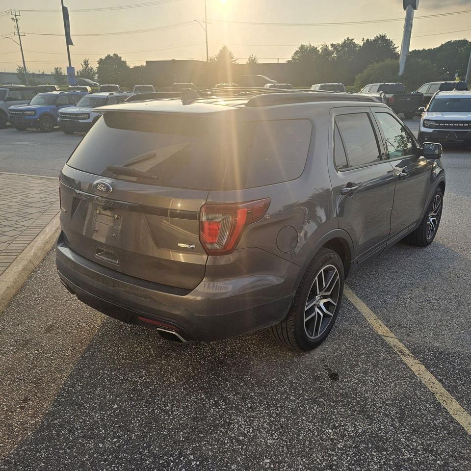 2017 Ford Explorer SPORT, 3.5L! LEATHER, 6 PASSENGER, AS TRADED! Photo4