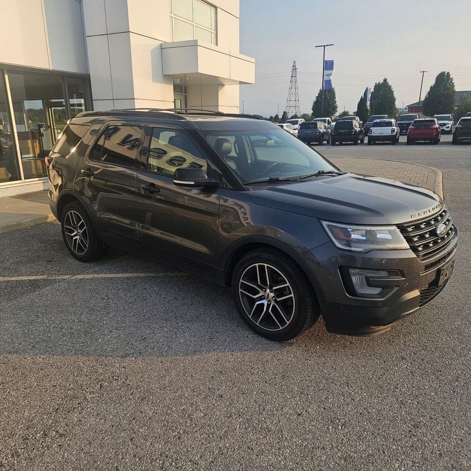 2017 Ford Explorer SPORT, 3.5L! LEATHER, 6 PASSENGER, AS TRADED! Photo2