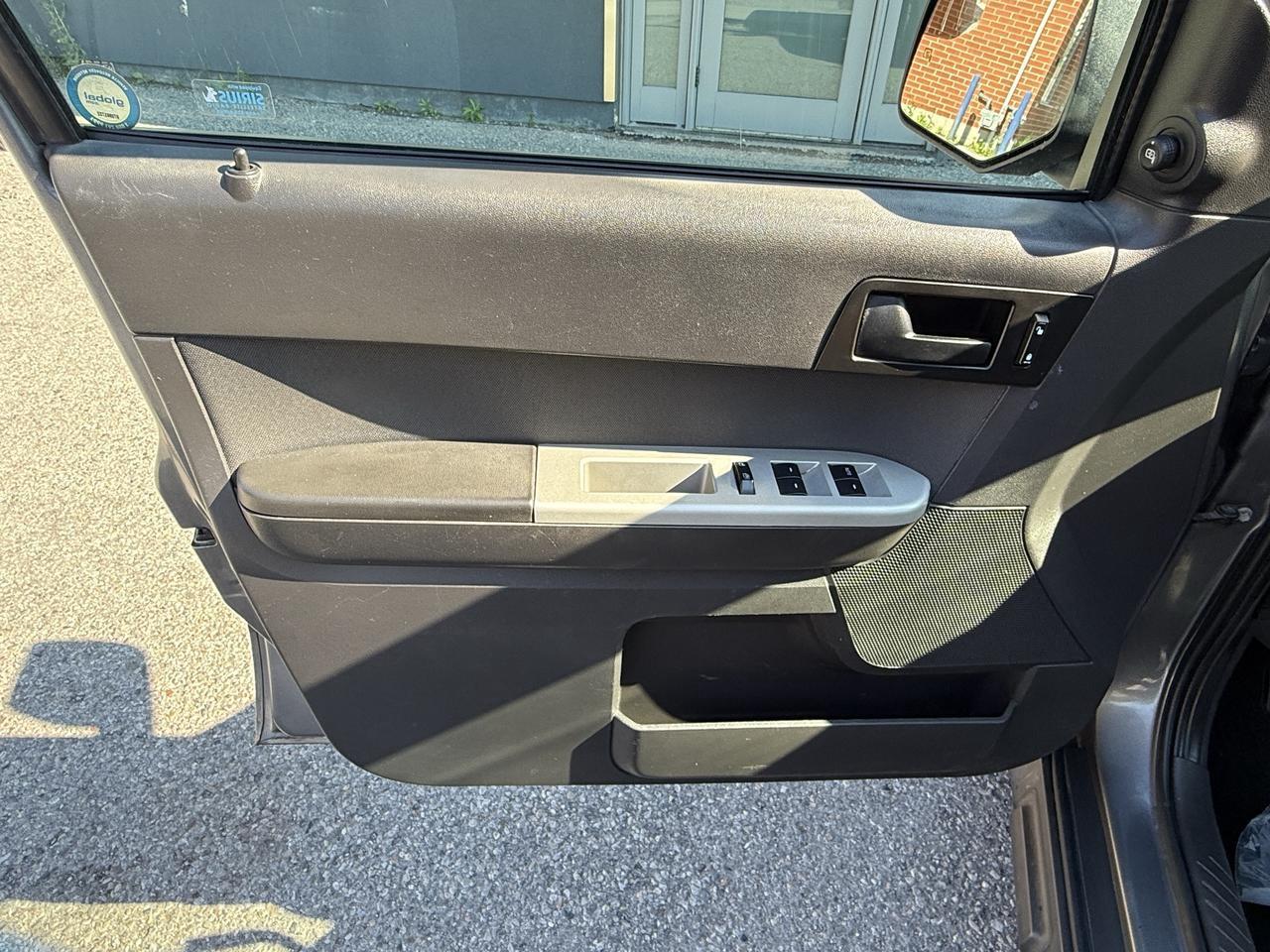 2011 Ford Escape XLT Photo