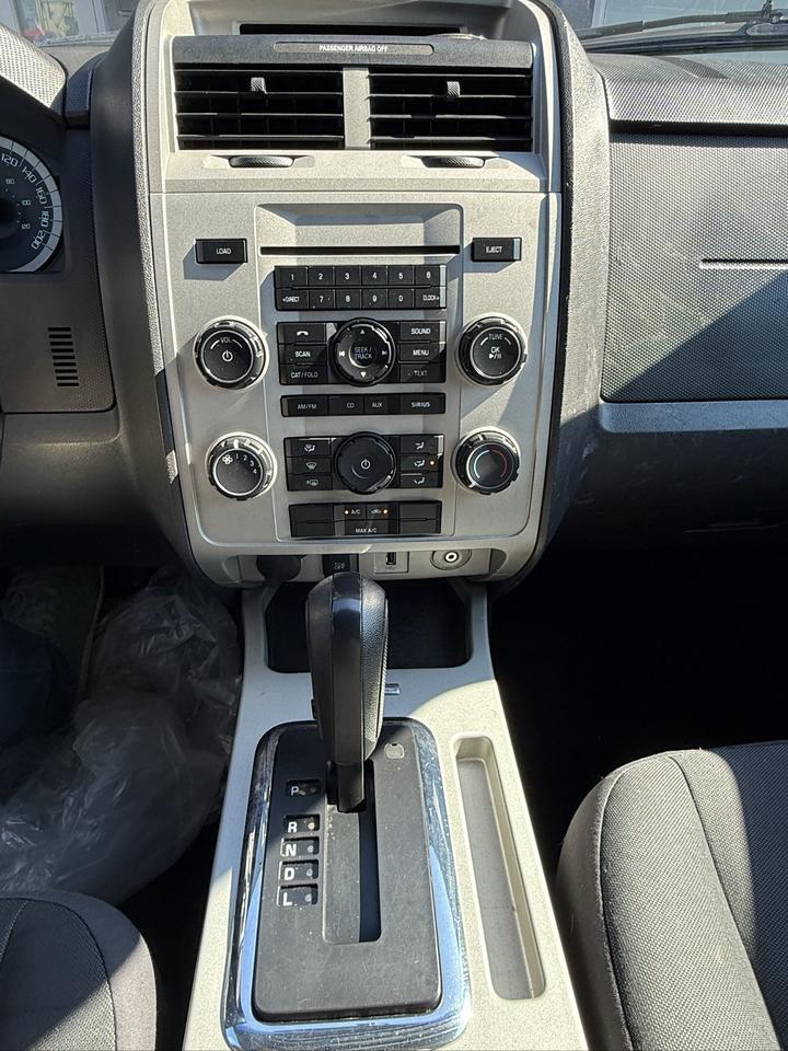 2011 Ford Escape XLT Photo