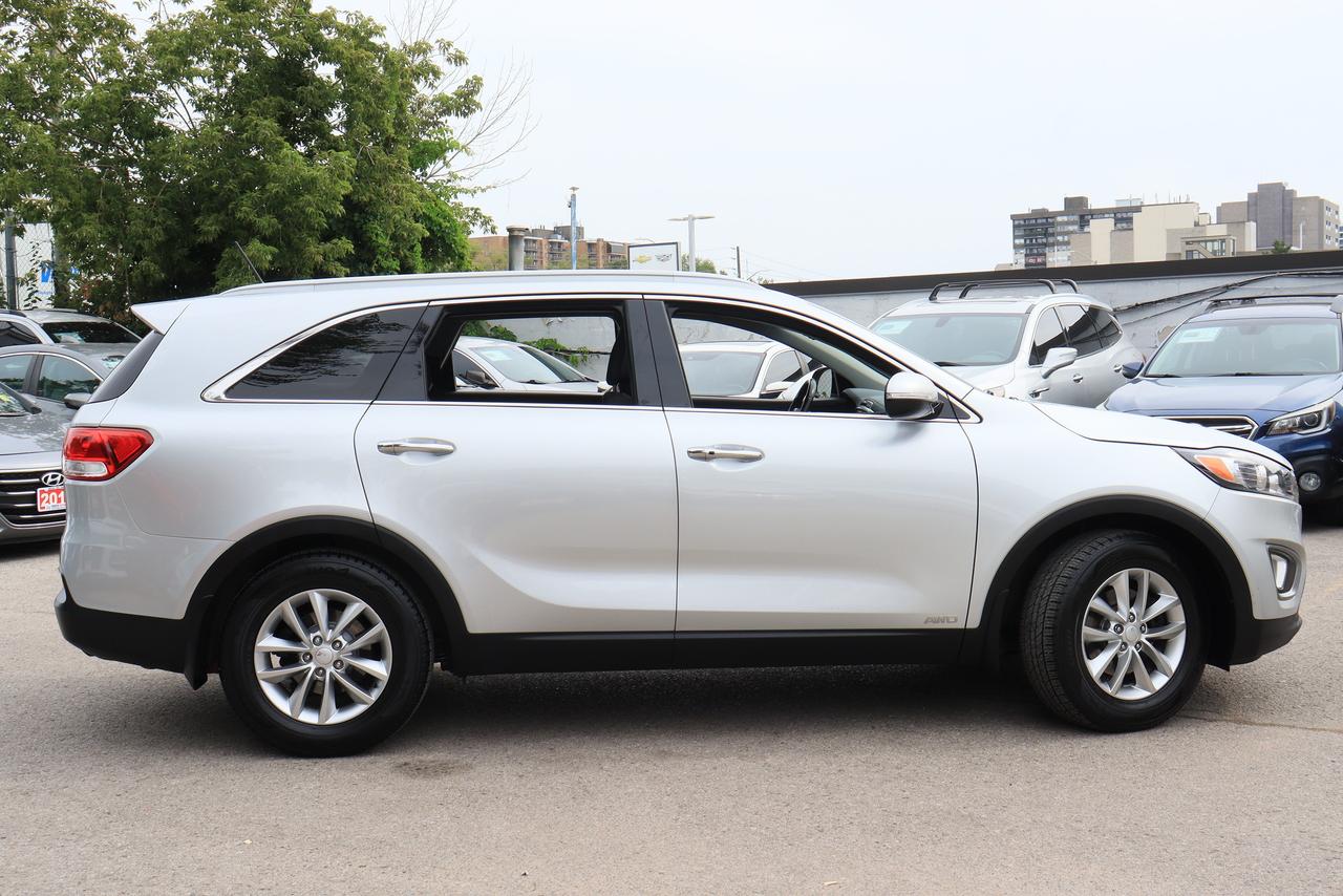 2016 Kia Sorento LX+ | AWD | 7 Seater | 1 Owner | Clean CRFX & More Photo10