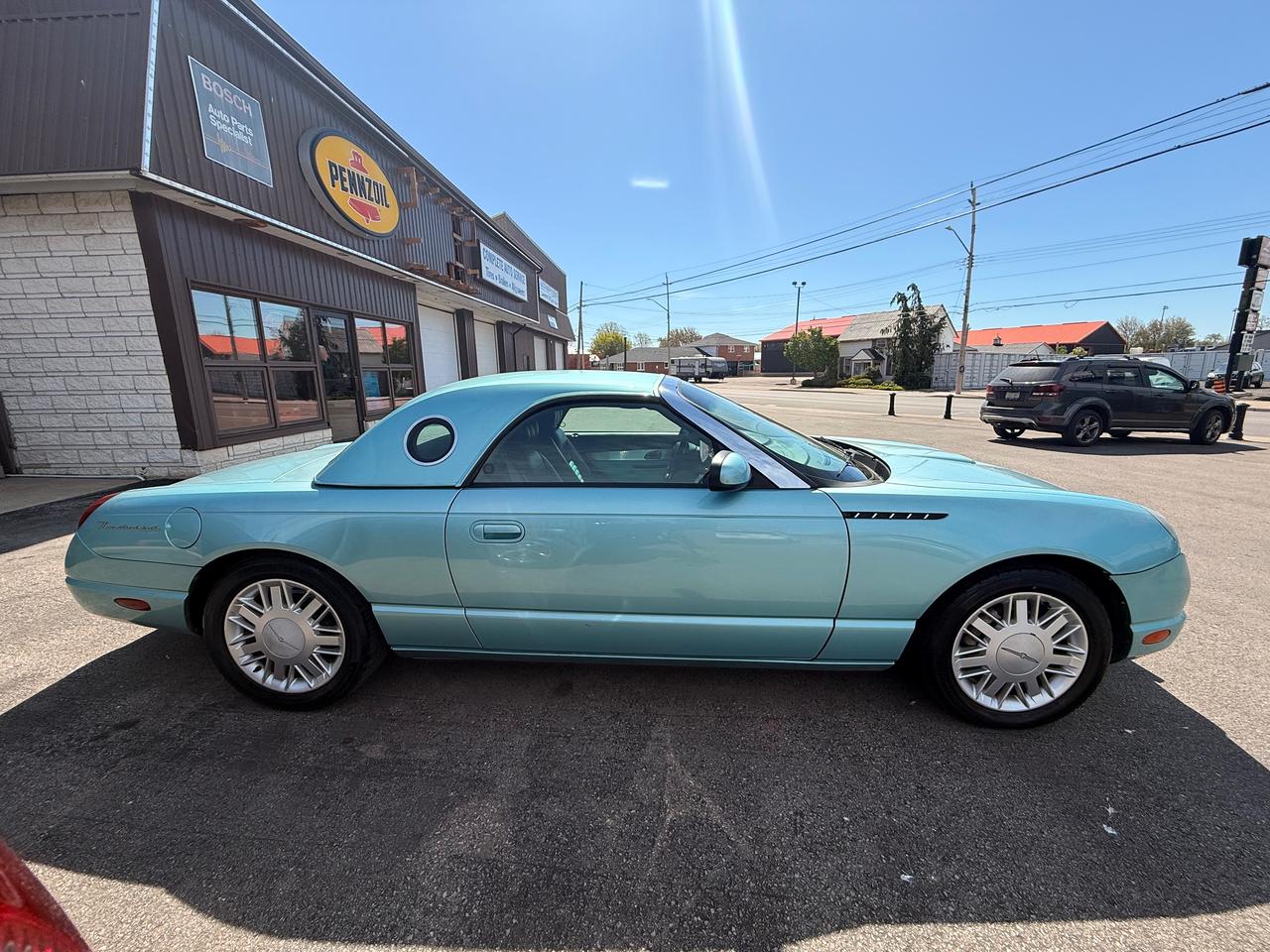 2002 Ford Thunderbird 2dr Conv w/Hardtop Photo