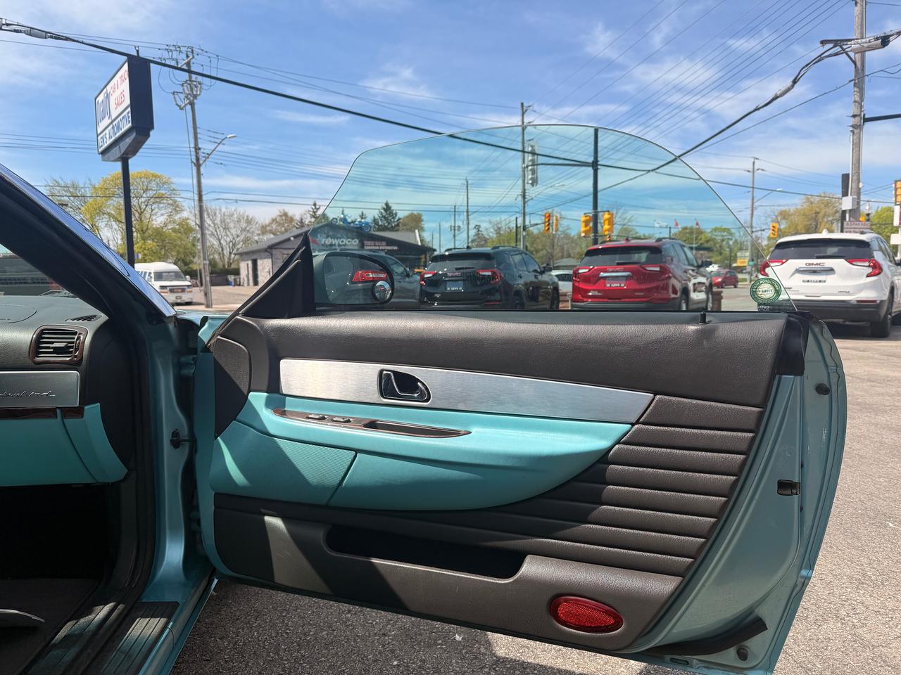 2002 Ford Thunderbird 2dr Conv w/Hardtop Photo