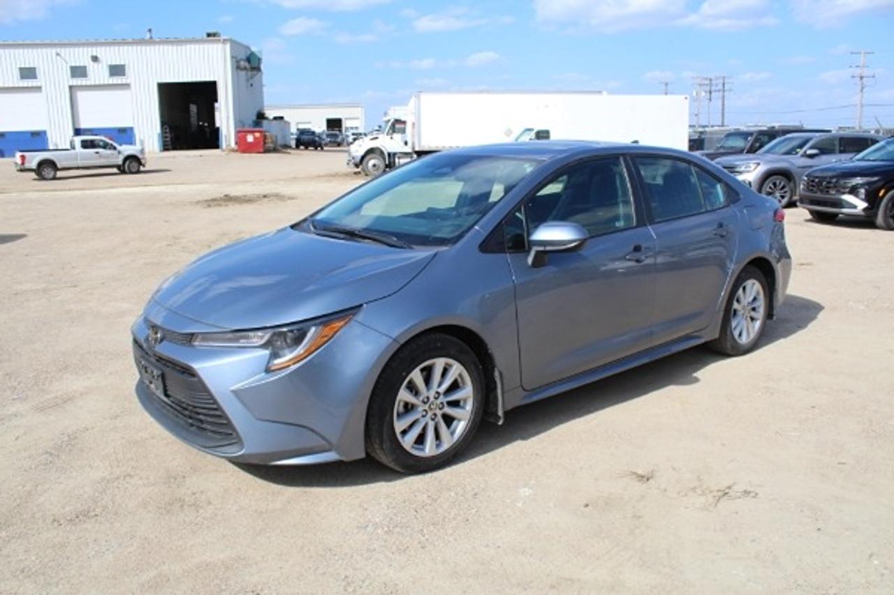 2025 Toyota Corolla LE w/Htd cloth, S/R, BUC - Photo #1