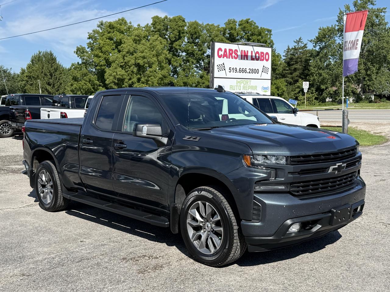 <p>2019 CHEVROLET SILVERADO 1500 RST!</p><p>Safety inspection included in the full asking price // Carfax available&nbsp;</p><p><em>2019 Chevrolet Silverado 1500 RST&nbsp; Sporty, powerful, and ready to work. This Silverado offers bold RST styling, a comfortable interior, and the strength and capability you expect from a full size truck. A great all around pickup for work, towing, hauling, or daily driving.</em></p><p data-start=139 data-end=305><strong>CARS IN LOBO LTD.&nbsp; &ndash; Your trusted pre-owned vehicle destination!</strong></p><p>&nbsp;</p><p data-start=139 data-end=305><strong>Located at 6355 Egremont Dr, Komoka, ON N0L 1R0 &mdash; just 7 km west of Hyde Park Rd. Heading west on Fanshawe Park Rd as it becomes Egremont Dr, you&rsquo;ll find us at the traffic lights on the corner of Egremont Dr & Narin Rd in Middlesex county township of Lobo.&nbsp;</strong></p><p>&nbsp;</p><p data-start=139 data-end=305><strong>Serving London, Ontario/Middlesex County for over 10 years. A registered member of the UCDA (Used Car Dealers Association of Ontario) and fully licensed with OMVIC (Ontario Motor Vehicle Industry Council).</strong></p><p>&nbsp;</p><hr><p>&nbsp;</p><p data-start=139 data-end=305><strong><span style=font-size: 14pt;>CARS IN LOBO LTD. (Buy - Sell - Trade - Finance)&nbsp; </span><span style=font-size: 14pt;>Office#&nbsp; 519 666 2800 </span><span style=font-size: 14pt;>TEXT# 519 630 6660</span></strong></p><p>&nbsp;</p><hr><p>&nbsp;</p><p data-start=312 data-end=770><strong>- /Quality, locally sourced pre-owned vehicles at a competitive price<br>- /Safety certification Inspection included at the Full Asking Price! (unless listed otherwise)</strong><br><strong>- /We take all trade ins at a competitive & fair value&nbsp;</strong><br><strong>- /We buy cars outright with no purchase&nbsp;necessary</strong><br data-start=352 data-end=355><strong>- /CARFAX reports available on all cars</strong><br data-start=462 data-end=465><strong>- /Extended warranty options available</strong><br data-start=590 data-end=593><strong>- /Financing options available</strong><br data-start=642 data-end=645><strong>- /We register & plate your vehicle for you (Licensing Extra)</strong><br data-start=714 data-end=717><strong>- /No hidden fees. No pressure. Easy going team that is here to help.&nbsp;</strong></p><p>&nbsp;</p><p data-start=777 data-end=908><strong>Message us anytime or feel free to drop by! We are here to help make your next vehicle purchase simple and stress-free. -> OPEN 6 DAYS WEEK MONDAY - SATURDAY&nbsp;</strong></p><p>&nbsp;</p><p data-start=777 data-end=908>&nbsp;</p>