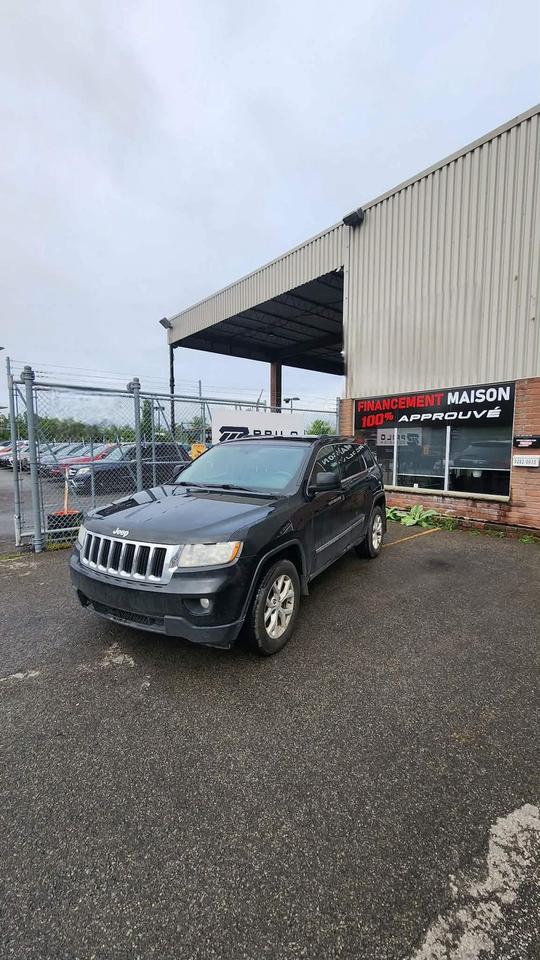Used 2013 Jeep Grand Cherokee 4WD 4Dr Laredo for sale in Vaudreuil-Dorion, QC