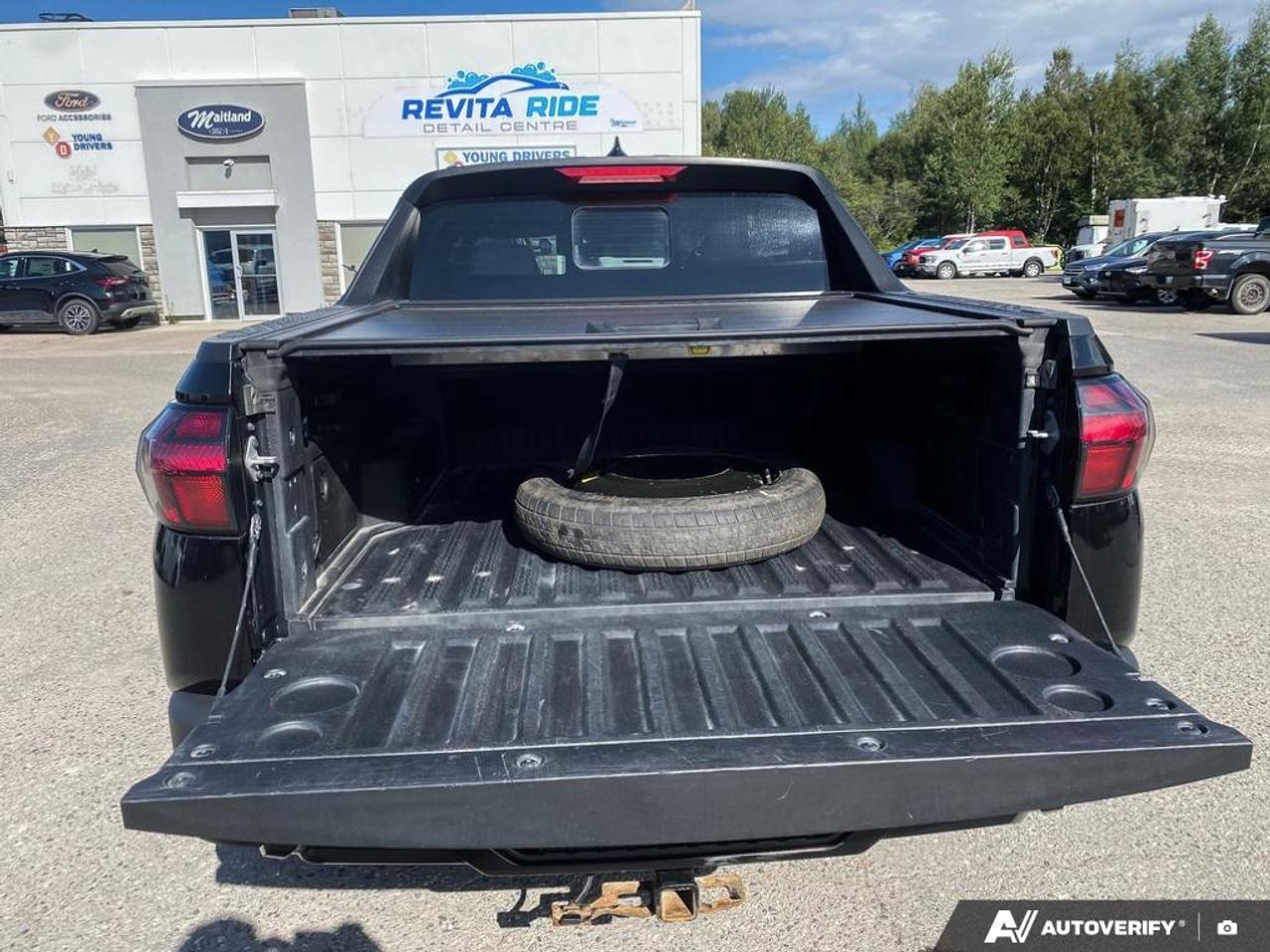 2023 Hyundai Santa Cruz Ultimate w/Colour Package POWER MOONROOF | NAV | LEATHER Photo
