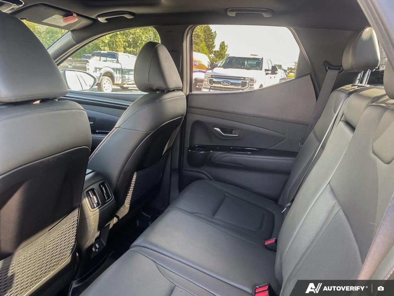 2023 Hyundai Santa Cruz Ultimate w/Colour Package POWER MOONROOF | NAV | LEATHER Photo