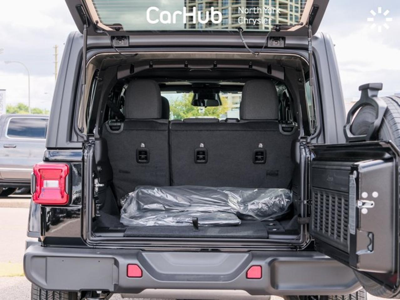 2027 Jeep Wrangler SAHARA 2.0L Turbocharged I-4 | Adaptive Cruise Control | Heated Seats | Heated Steering Wheel Photo