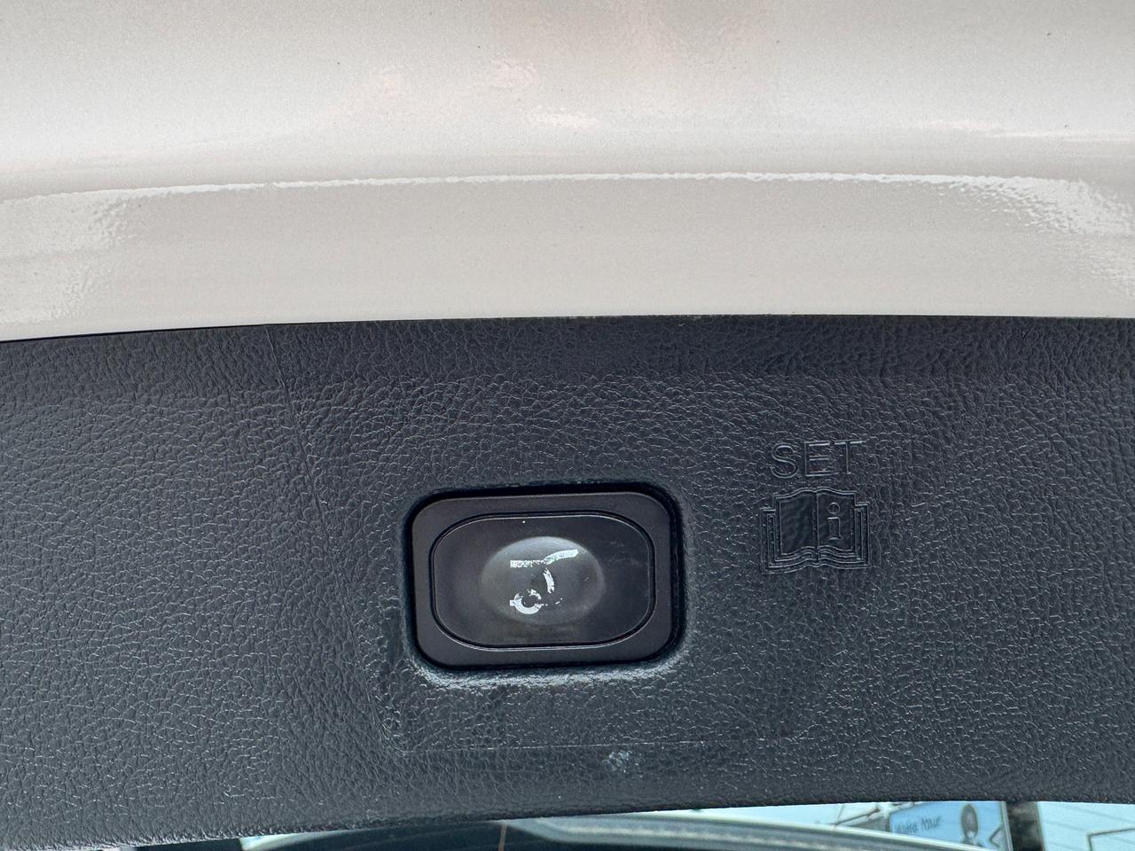 2019 Ford Edge SEL AWD+CLEAN CARFAX+ApplePlay+Remote Start Photo