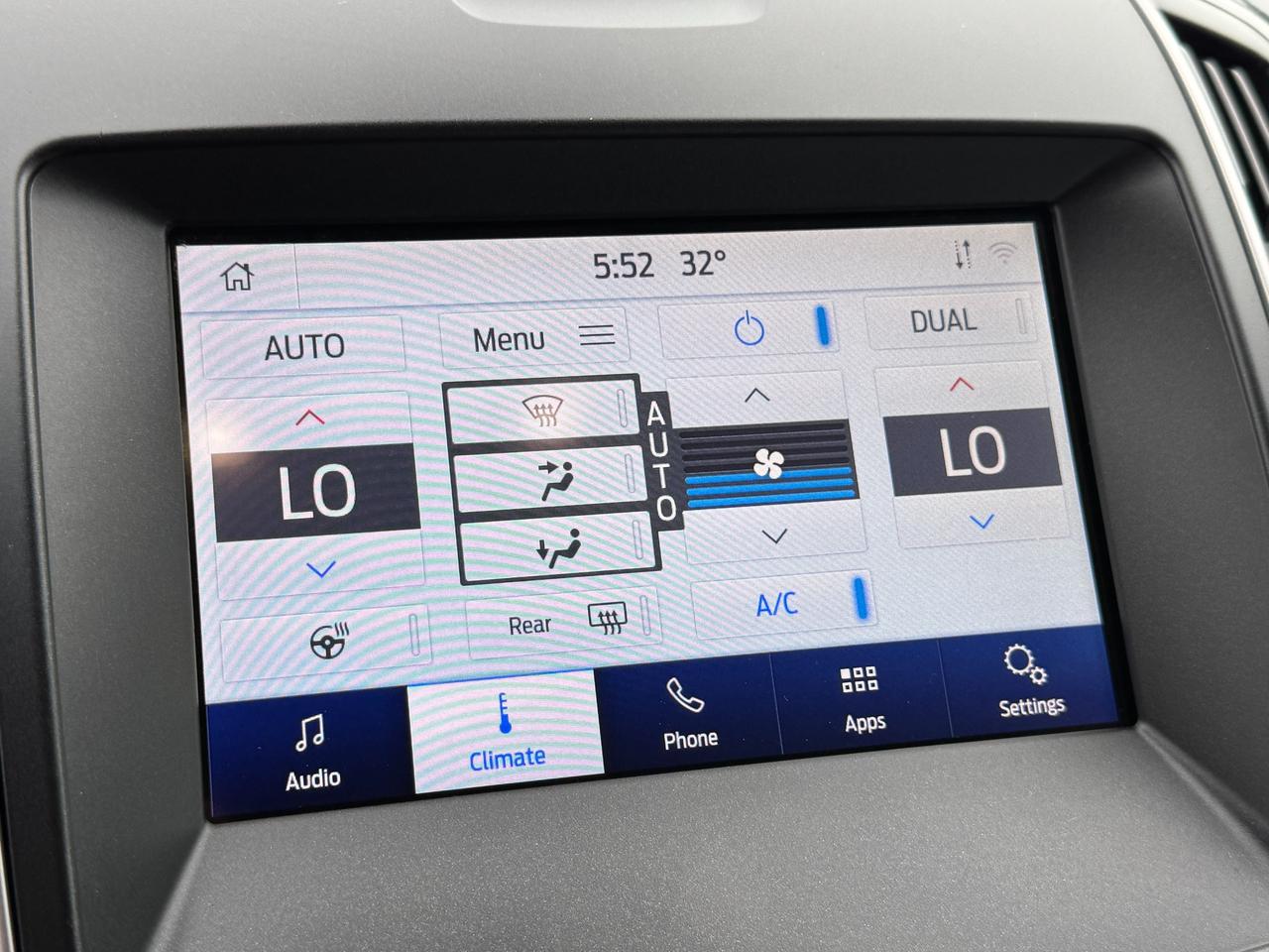2019 Ford Edge SEL AWD+CLEAN CARFAX+ApplePlay+Remote Start Photo