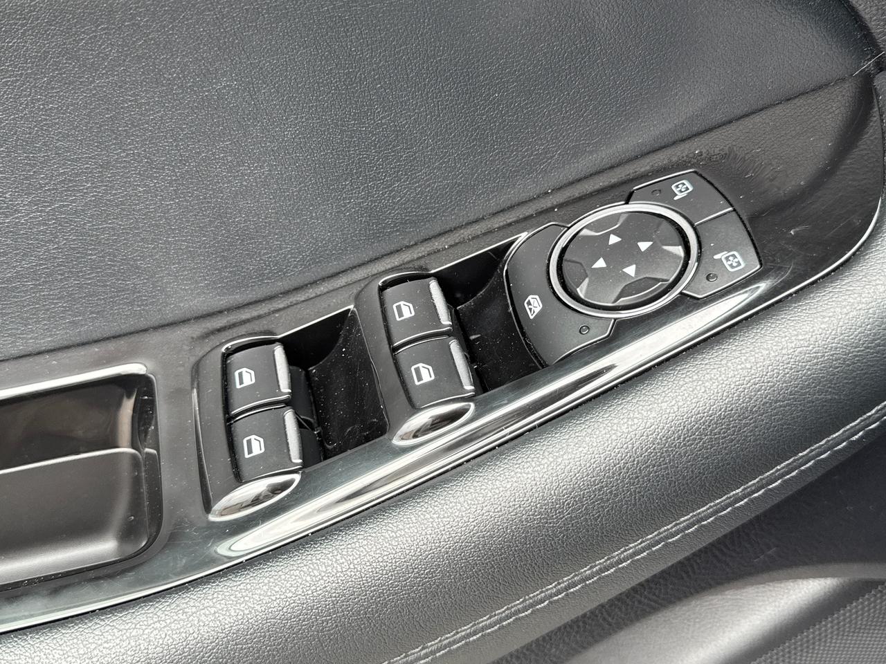 2019 Ford Edge SEL AWD+CLEAN CARFAX+ApplePlay+Remote Start Photo