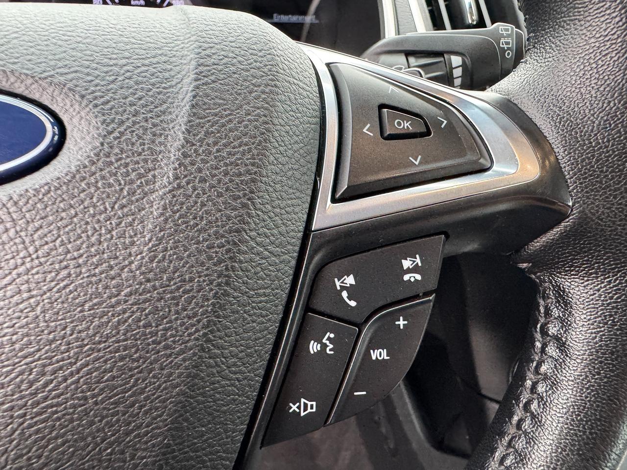 2019 Ford Edge SEL AWD+CLEAN CARFAX+ApplePlay+Remote Start Photo