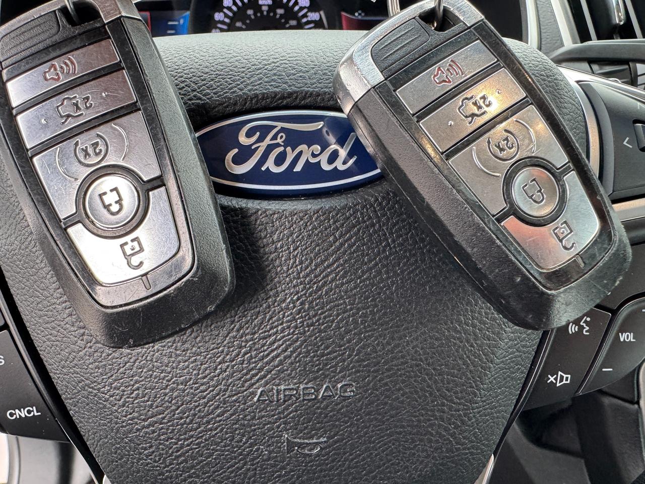 2019 Ford Edge SEL AWD+CLEAN CARFAX+ApplePlay+Remote Start Photo