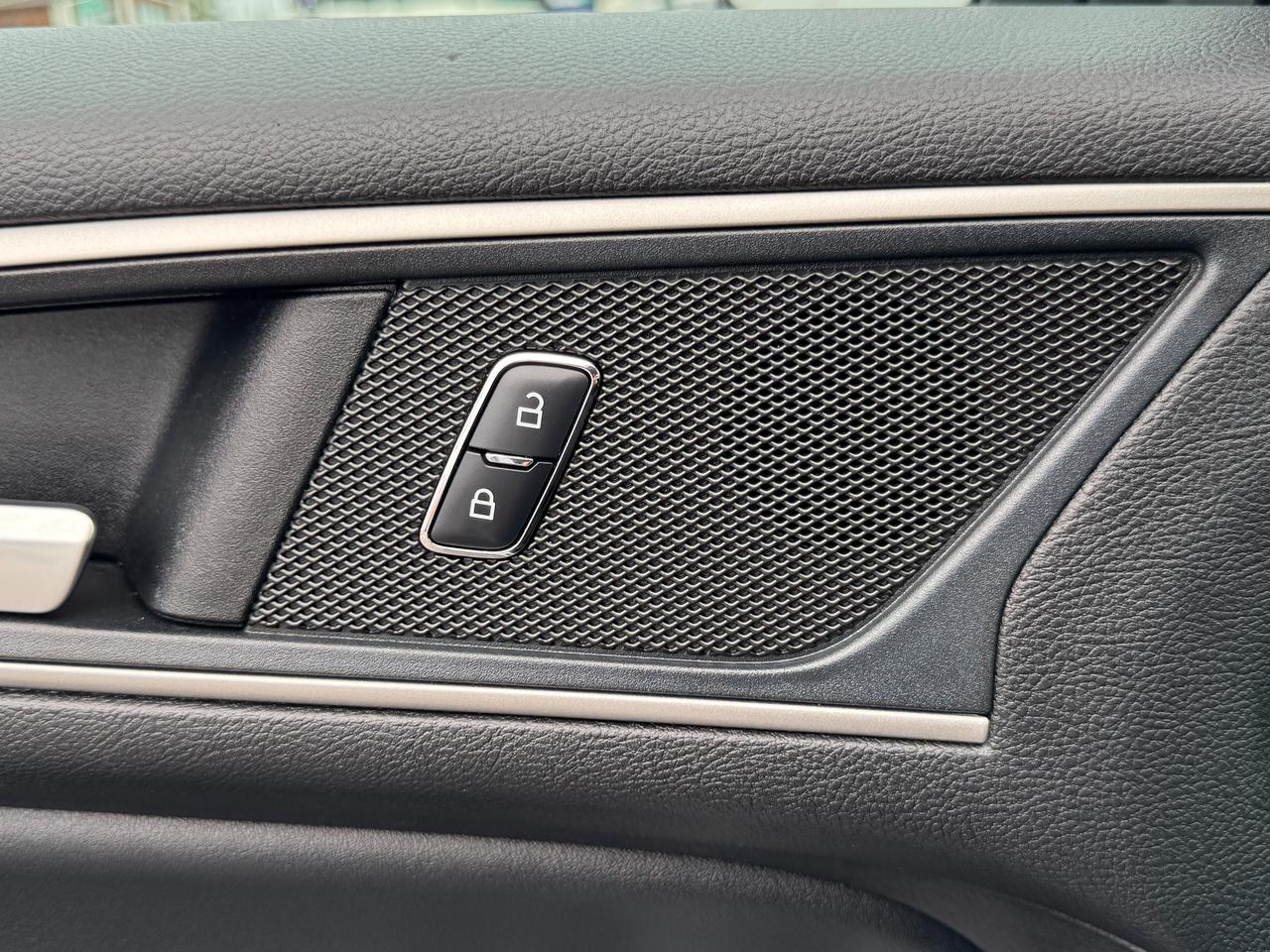 2019 Ford Edge SEL AWD+CLEAN CARFAX+ApplePlay+Remote Start Photo