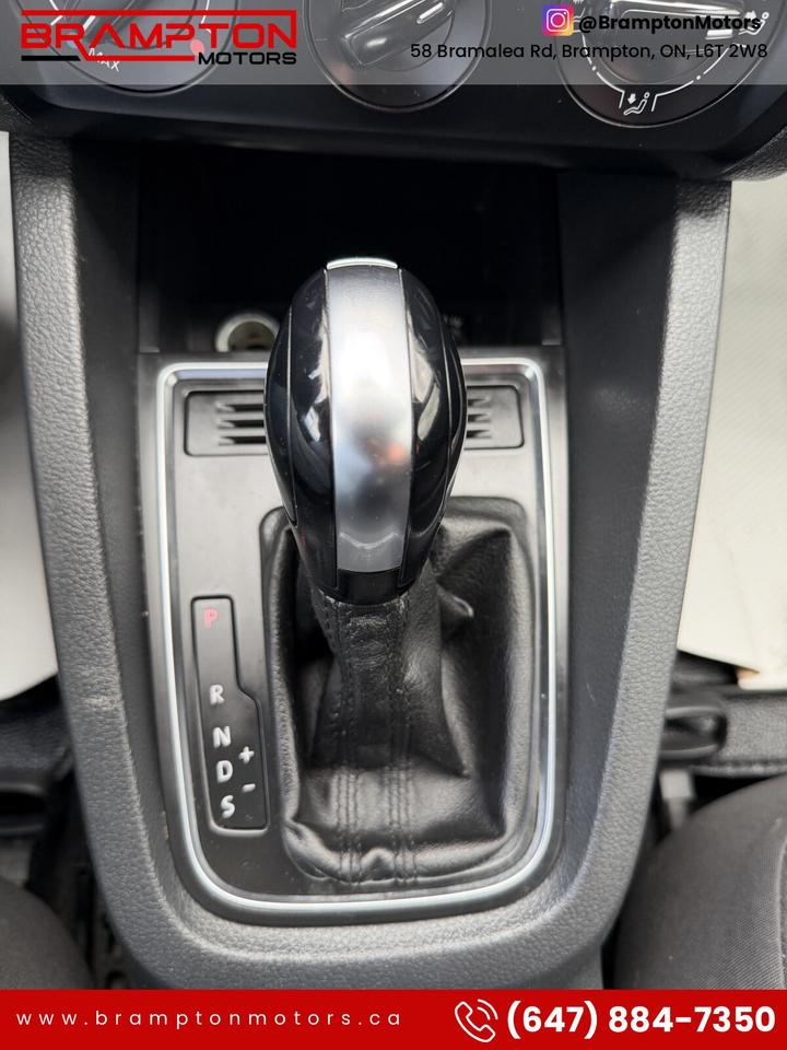 2015 Volkswagen Jetta Trendline Photo