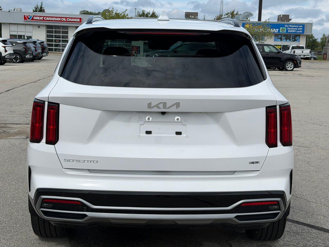 2023 Kia Sorento SX Photo