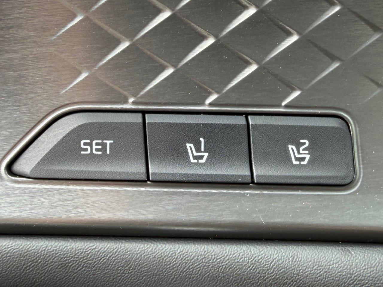 2023 Kia Sorento SX Photo