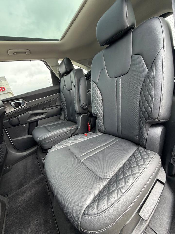 2023 Kia Sorento SX Photo