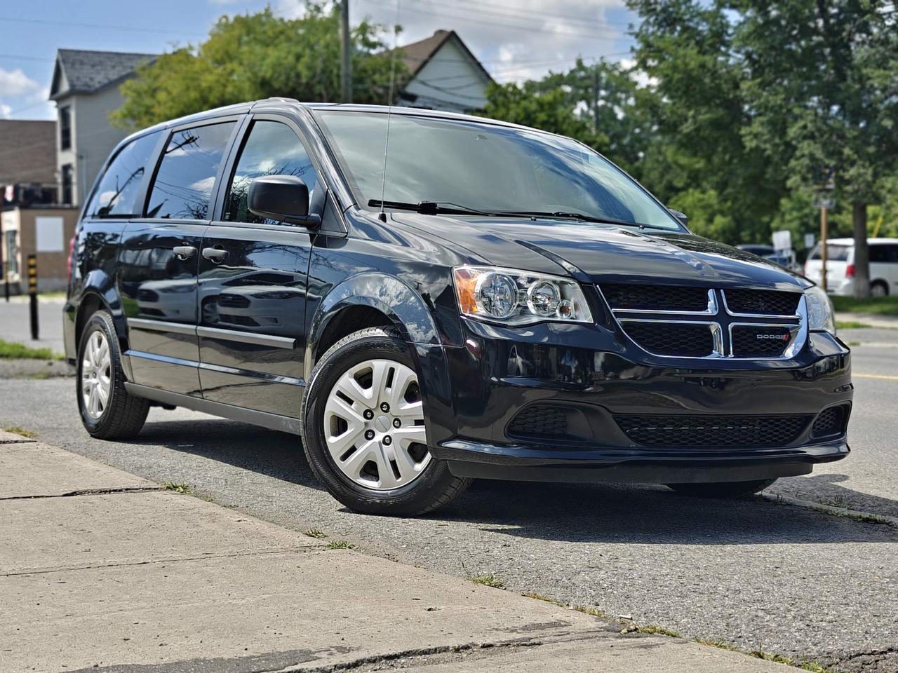 2014 Dodge Grand Caravan SE/SXT Passenger Van Photo
