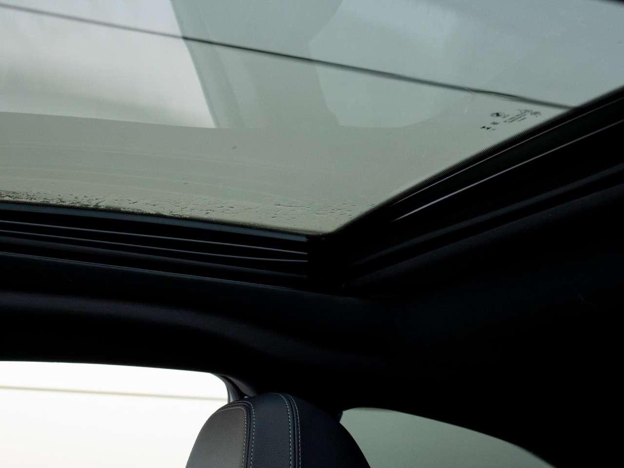 2023 BMW 2 Series 230i xDrive Coupe Photo