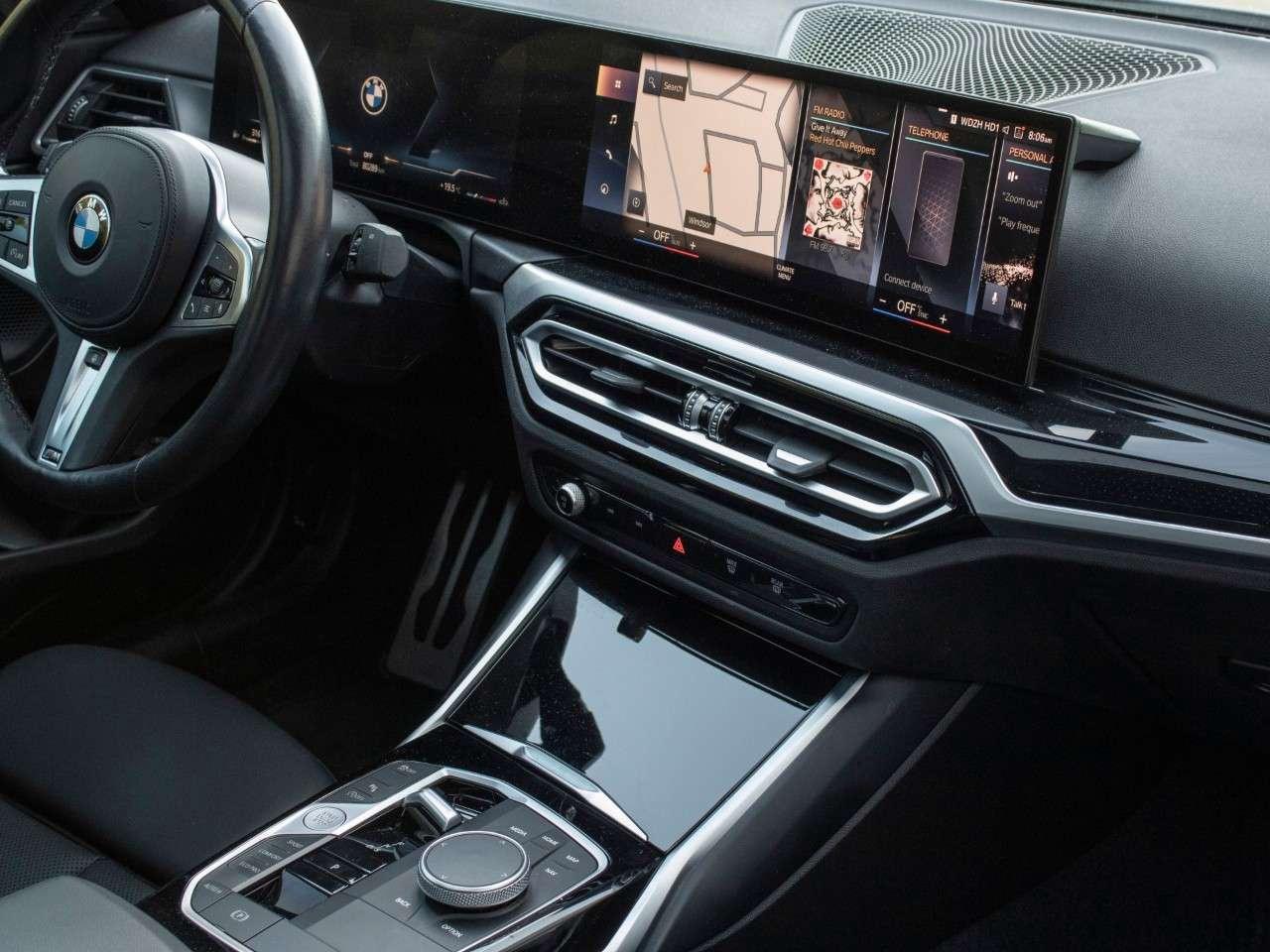 2023 BMW 2 Series 230i xDrive Coupe Photo