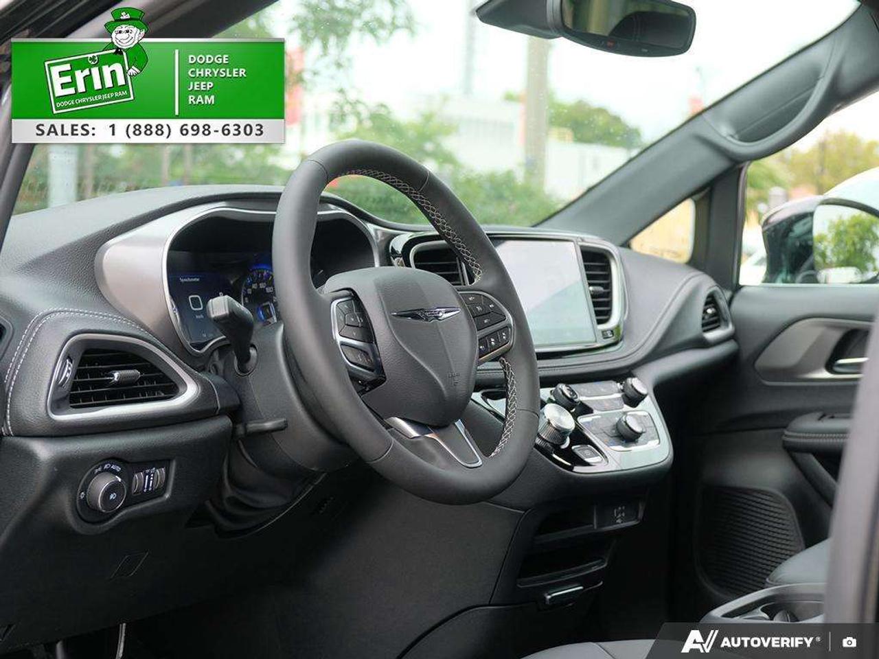 2026 Chrysler Pacifica SELECT   7 PASSENGER SEATING   SUNROOF Photo