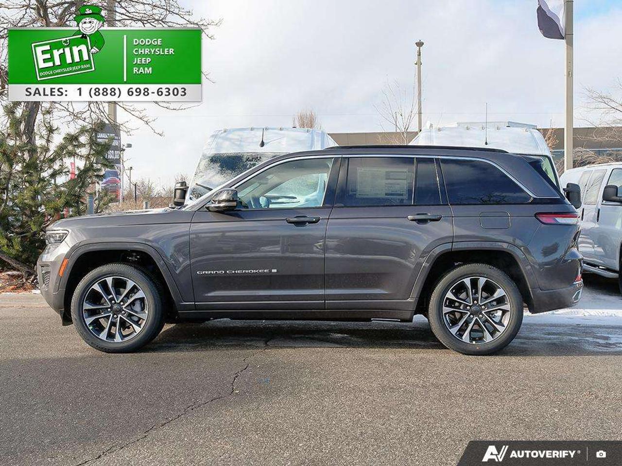 2025 Jeep Grand Cherokee OVERLAND 4X4 Photo