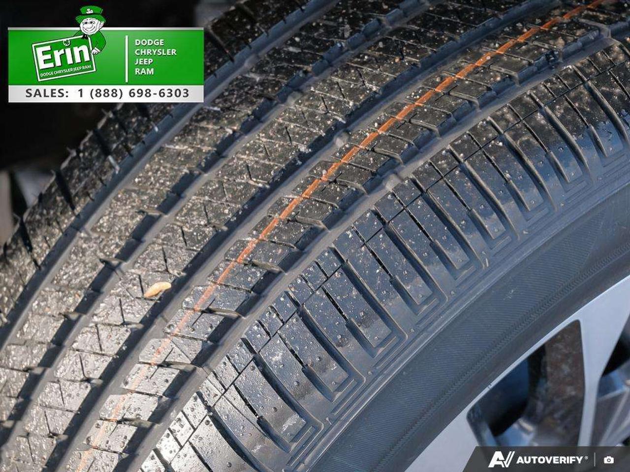 2025 Jeep Grand Cherokee OVERLAND 4X4 Photo