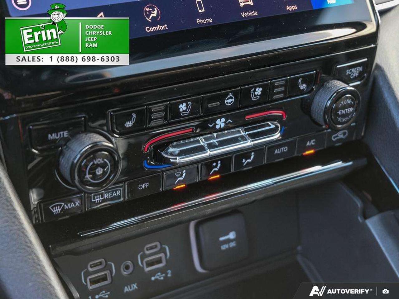 2025 Jeep Grand Cherokee OVERLAND 4X4 Photo