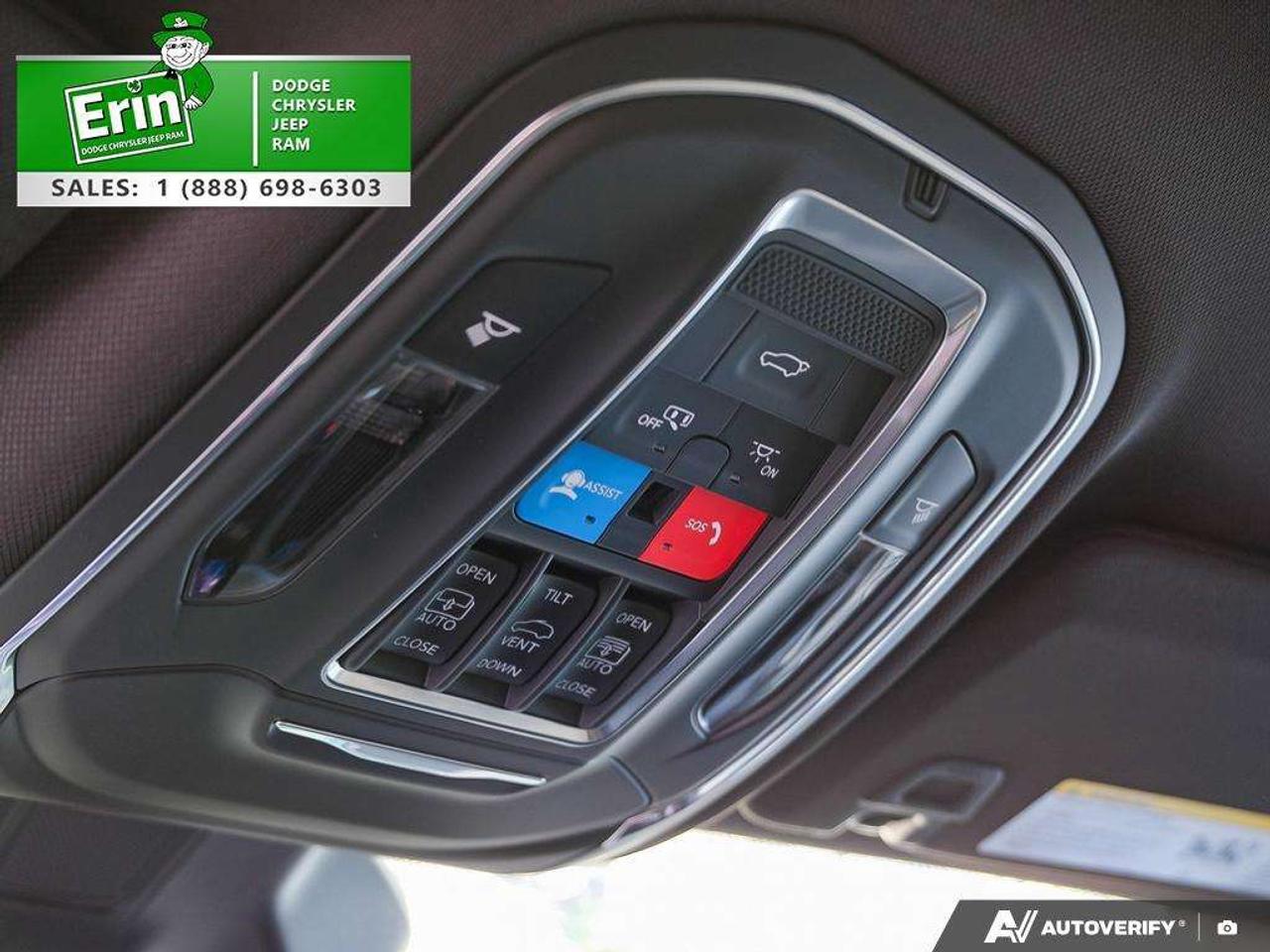 2025 Jeep Grand Cherokee OVERLAND 4X4 Photo