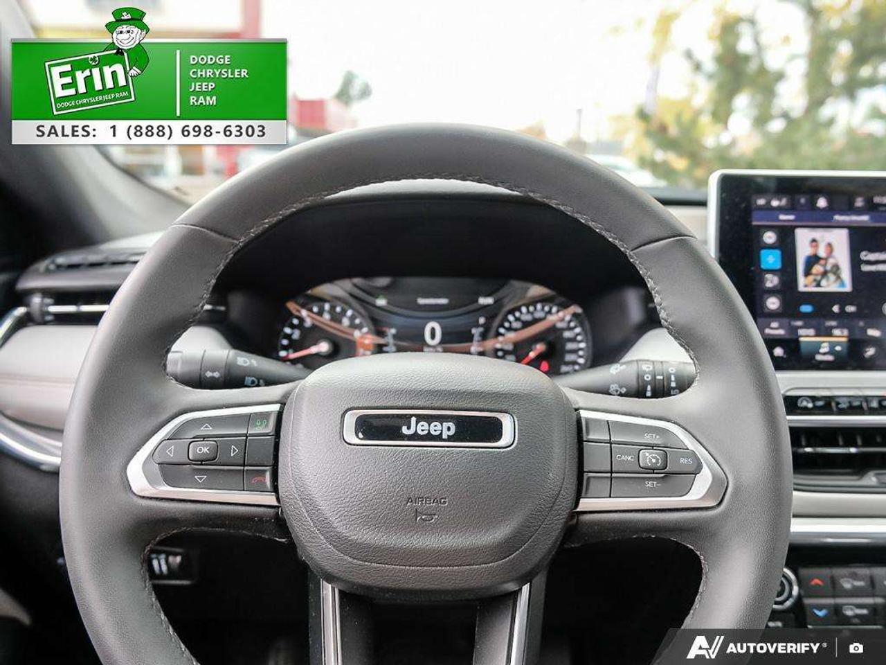 2023 Jeep Compass Limited 4X4 Photo